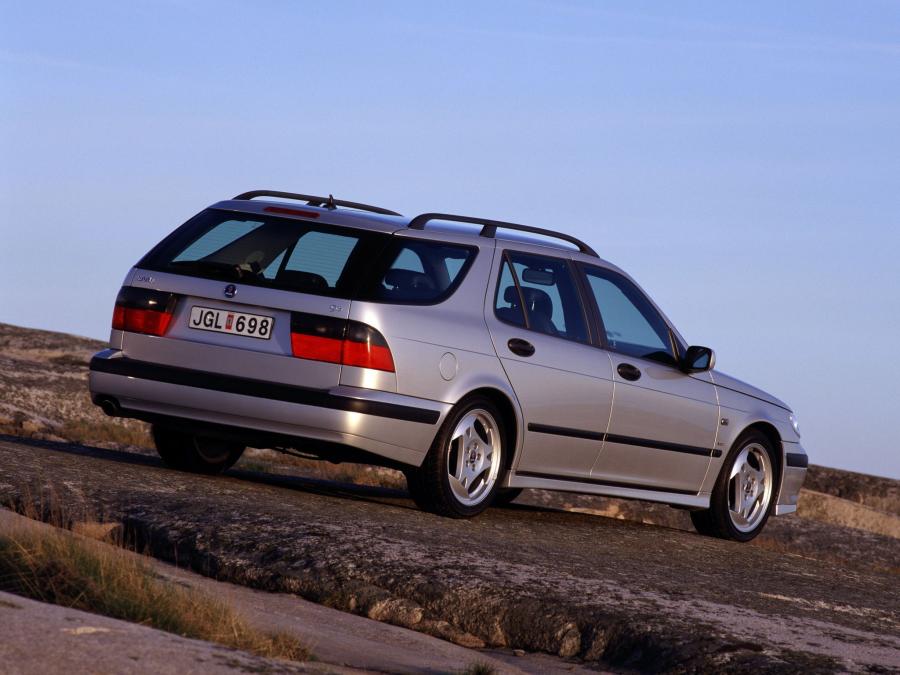  Saab 9-5 Aero Wagon 1999 года  (фото 22 из 33)